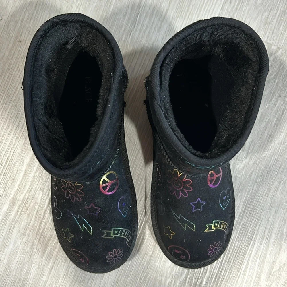 The children’s place girls chalet faux fur doodle boot